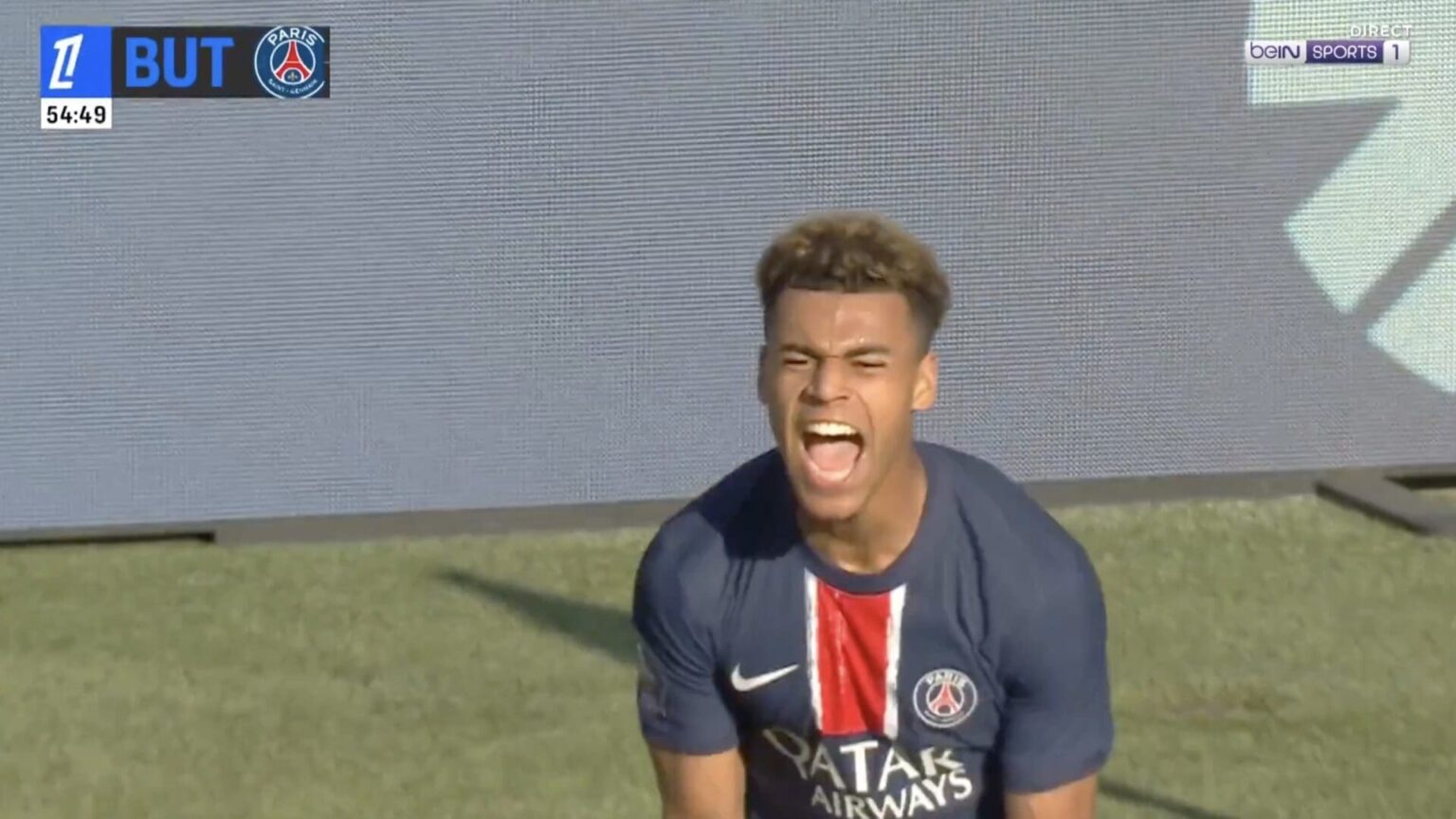 Désiré Doué but PSG 1-0 Angers