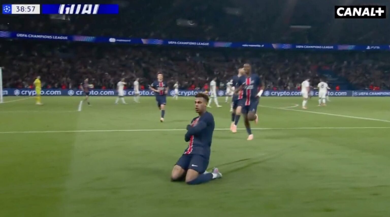 Doué buteur, PSG 1-1 Aston Villa