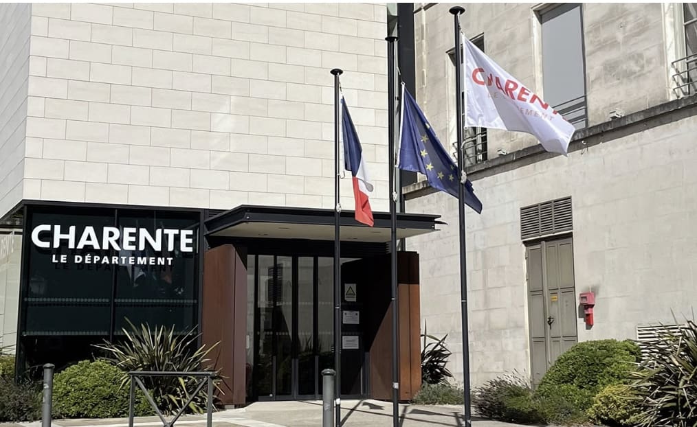 Crise politique en Charente : le Conseil départemental mis sous tutelle préfectorale après l'échec du vote du budget