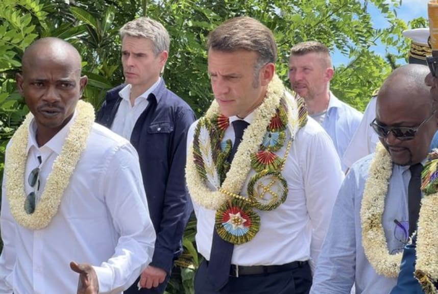 Macron promet 3,2 milliards d’euros pour reconstruire Mayotte, mais la défiance persiste