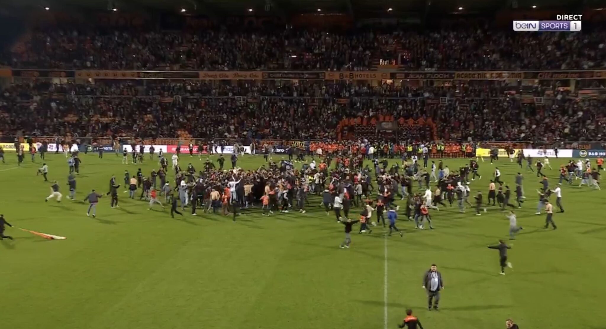 Envahissement terrain Lorient Caen