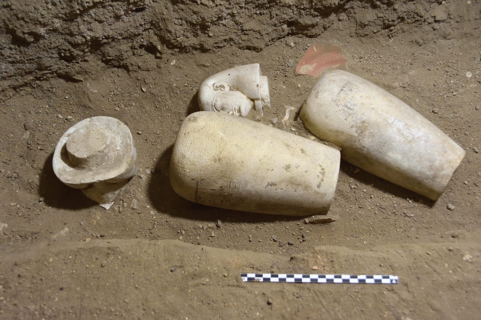 Découverte Des Secrets Du Temple Du Ramesseum À Louxor – Tombes, Entrepôts D’huiles, De Miel, De Graisses Et Caves À Vin3 Découverte Des Secrets Du Temple Du Ramesseum À Louxor – Tombes, Entrepôts D’huiles, De Miel, De Graisses Et Caves À Vin3