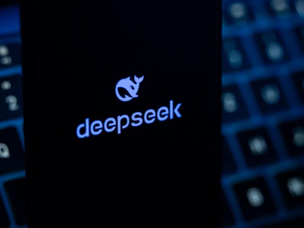 DeepSeek et l’Université Tsinghua développent des modèles d’intelligence artificielle capables d’auto-amélioration
