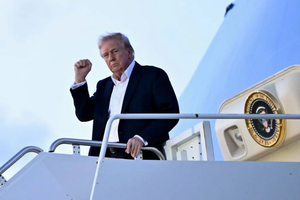 Donald Trump demande au Congrès de rendre l'heure d'été permanente