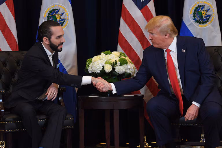 Le président salvadorien attendu aux États-Unis lundi pour renforcer ses liens avec Trump