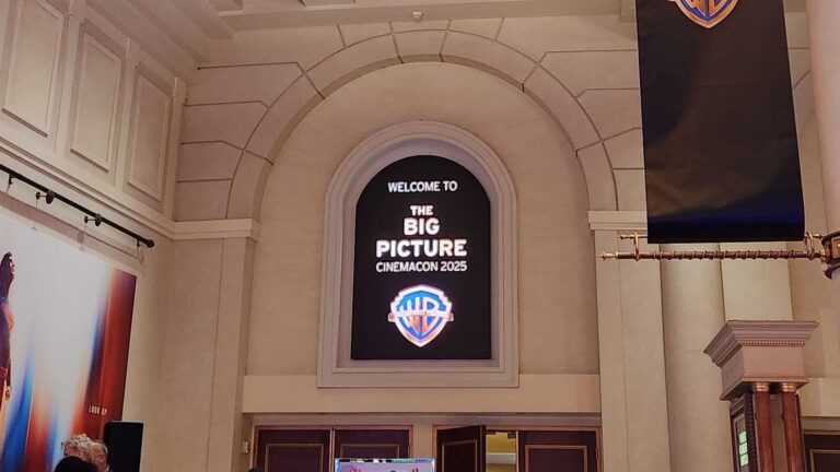 Au CinemaCon, Warner mise tout sur “Superman” et Leonardo DiCaprio pour reconquérir Hollywood