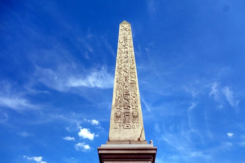 L’obélisque de la Concorde révèle sept messages secrets décodés par un égyptologue français
