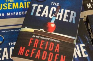 Freida McFadden revient avec La Prof : un thriller scolaire sous haute tension