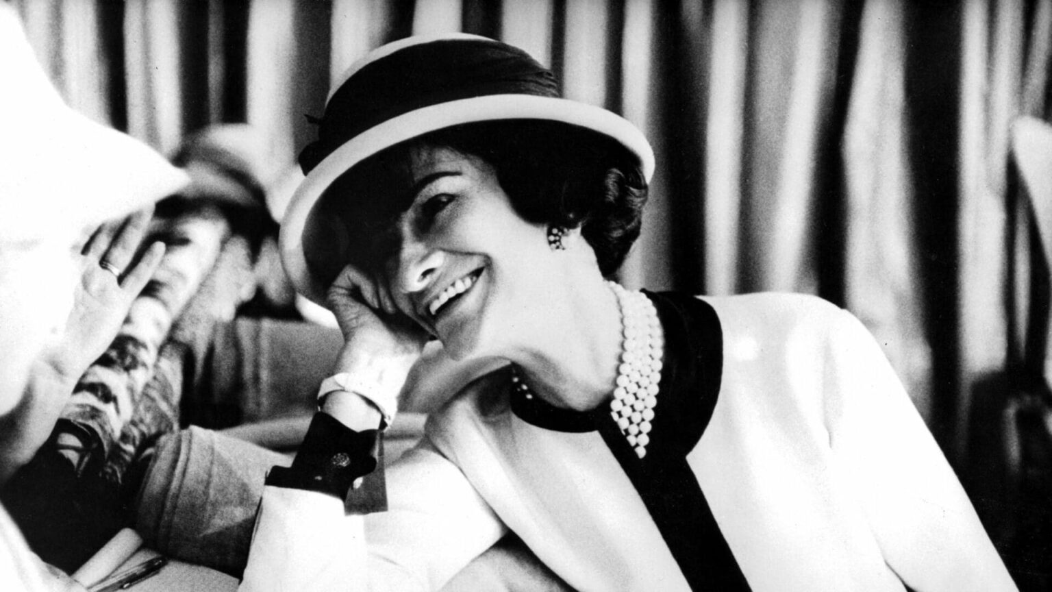 Coco Chanel célébrée à Monaco dans une exposition dédiée aux Années folles