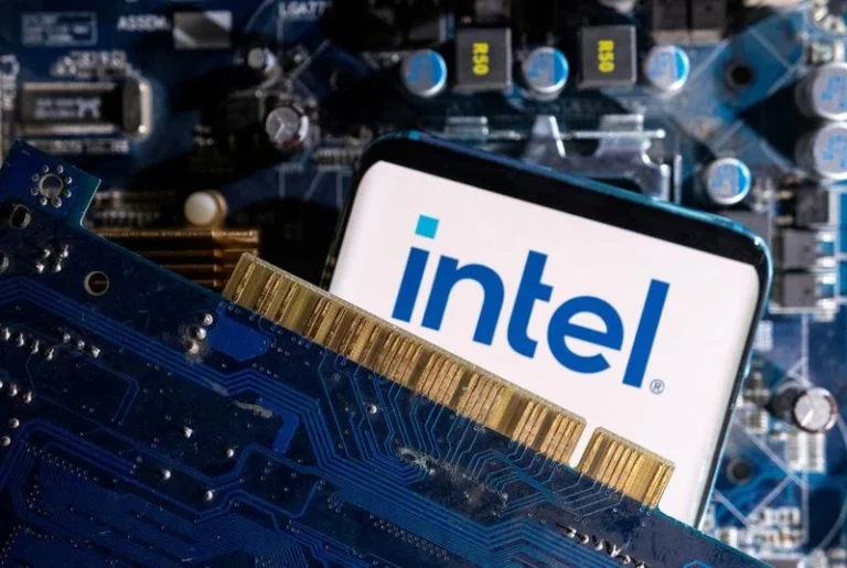 Intel devra obtenir des licences pour exporter ses puces d’intelligence artificielle vers la Chine