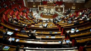 Fin de vie : les députés ouvrent la voie à l'aide à mourir