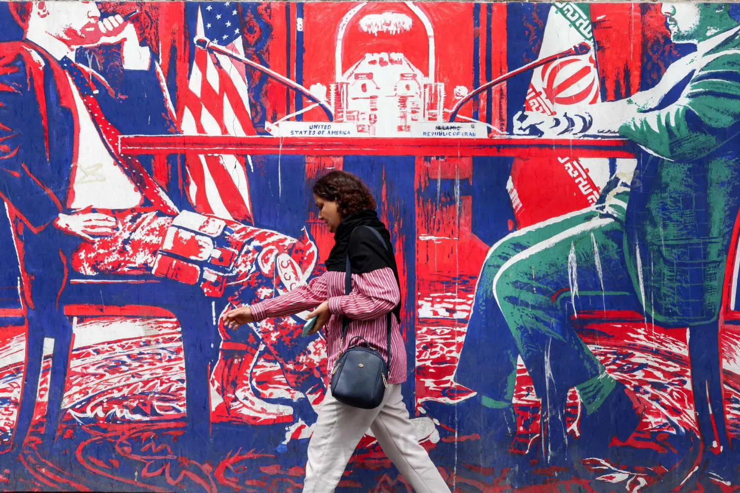 La délégation iranienne arrive à Mascate avant des négociations attendues avec les États-Unis