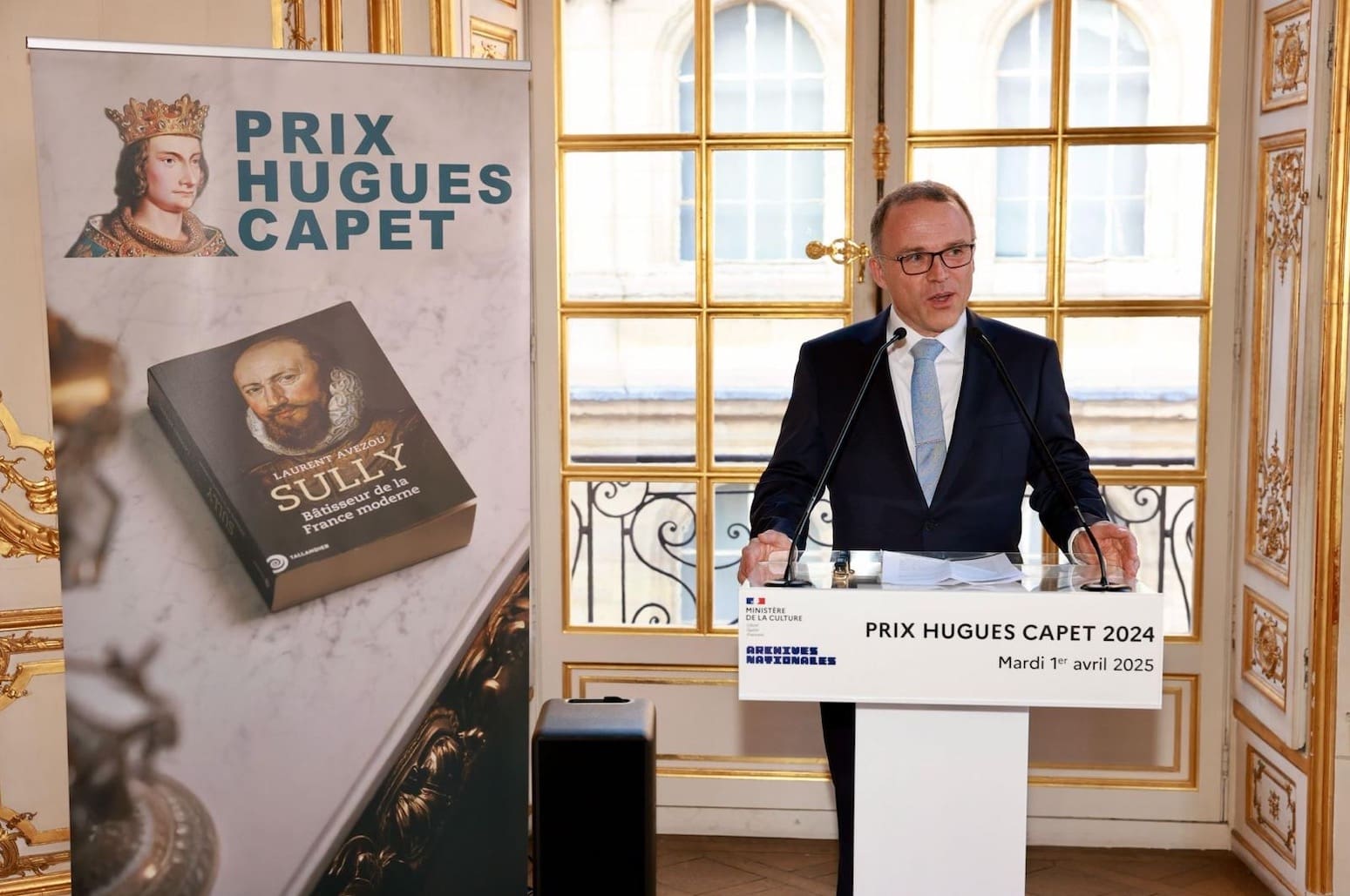 HISTOIRE - Laurent Avezou, lauréat du Prix Hugues Capet: "Sully est l’illustration que la meilleure manière de servir ses intérêts privés, c'est de les subordonner à l'intérêt collectif. Tous les hommes politiques devraient s'en inspirer."