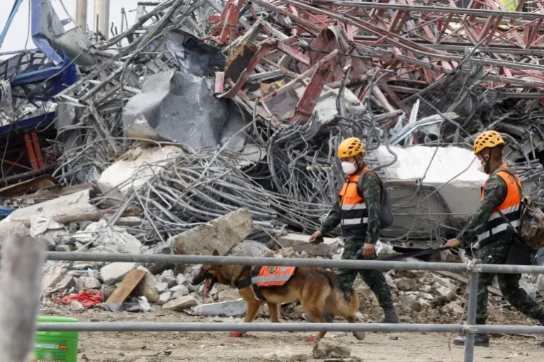 Le nombre de victimes du séisme en Birmanie augmente et pourrait dépasser les 3000