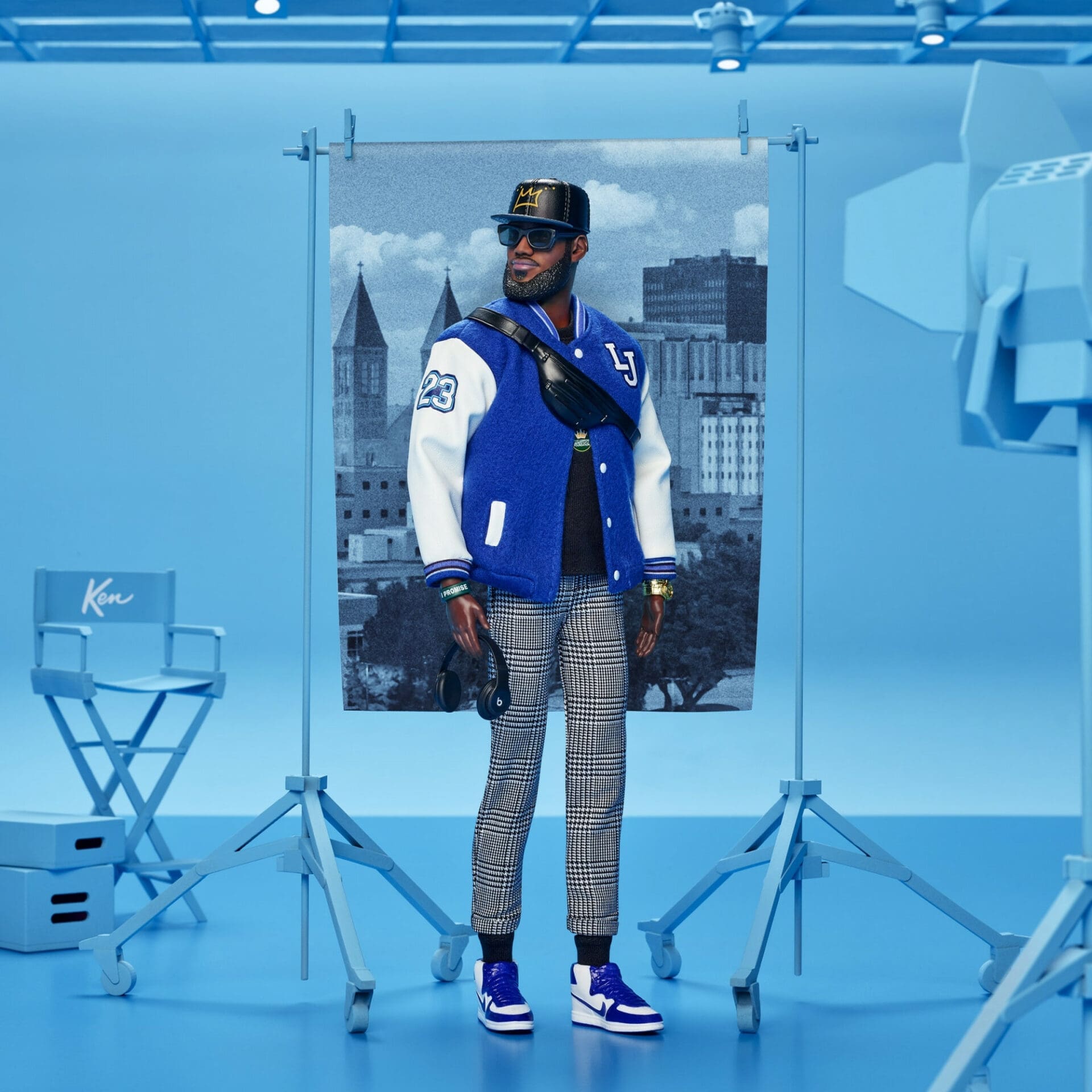 LeBron James devient le premier athlète incarné en poupée "Ken", le compagnon de Barbie