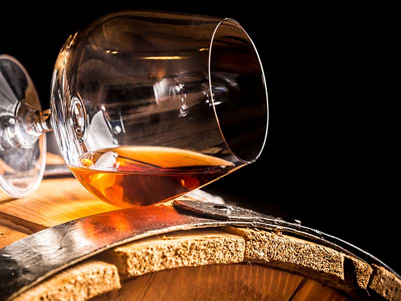 Les droits de douane de Trump menacent l’industrie du cognac français