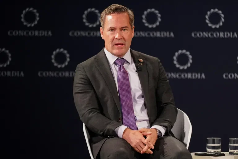 Nouveau scandale le conseiller à la sécurité nationale des États-Unis a utilisé Gmail pour des correspondances officielles