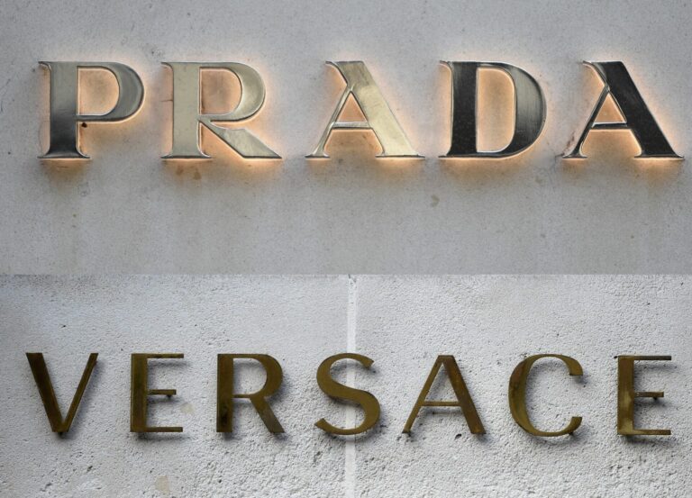 Nouvelle acquisition: Prada rachète Versace et prend la tête de la mode italienne  !