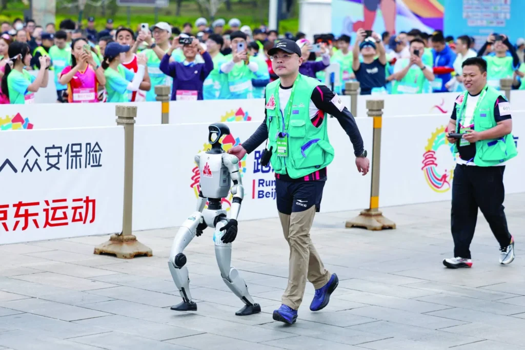 Par les robots et les drones... l’intelligence artificielle redessine les contours de la vie quotidienne en Chine