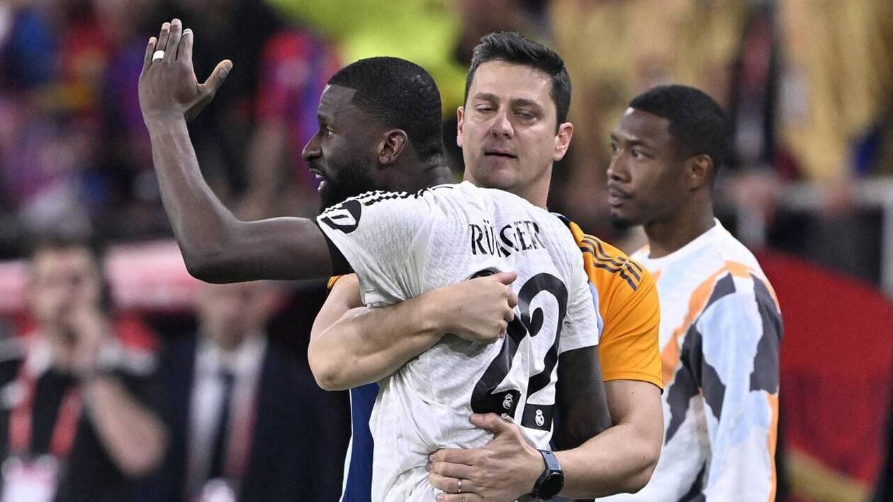 — Insupportable — Insupportable