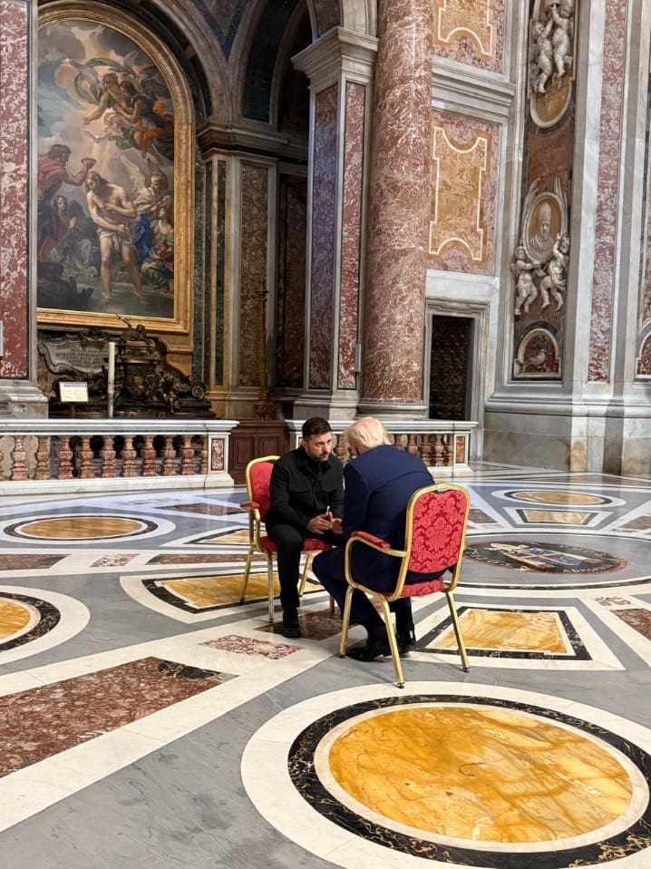 Volodymyr Zelensky Et Donald Trump Se Rencontrent À Rome En Marge Des Obsèques Du Pape François