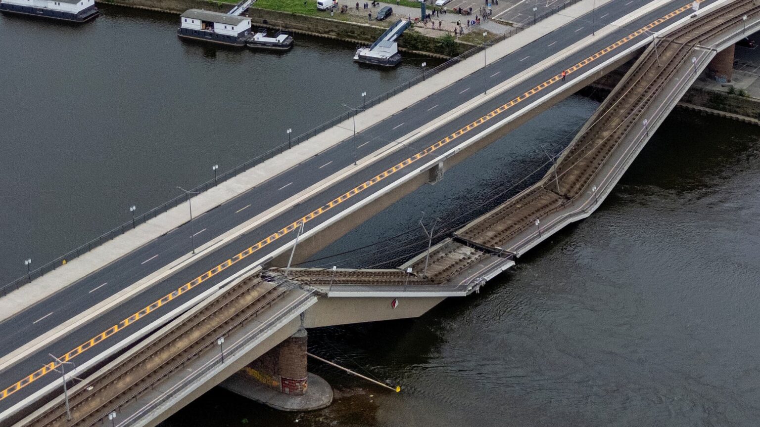Vidéo - Un pont trop loin L’Allemagne confrontée au problème des infrastructures vieillissantes