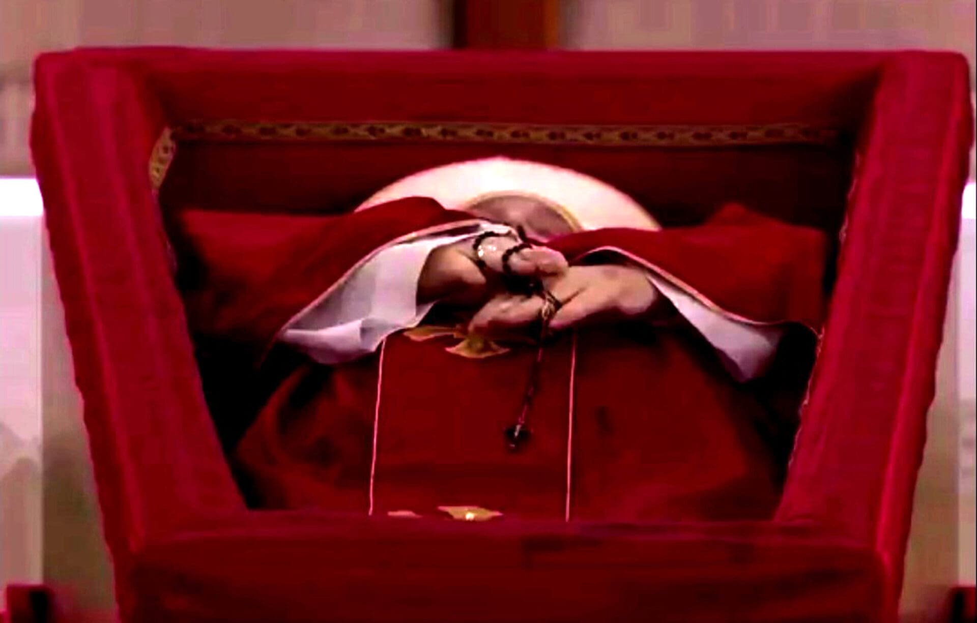 VIDÉO - Mort du Pape François: la cérémonie de constatation de son décès publiée par le Vatican