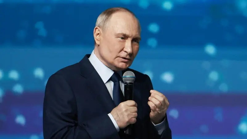 Vladimir Poutine: "La Russie doit tirer parti de la guerre commerciale pour renforcer son économie."