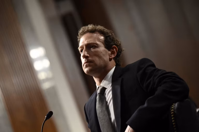 Zuckerberg offre un accordo da 450 milioni di dollari in un caso antitrust, ma la FTC ne chiede 18 miliardi