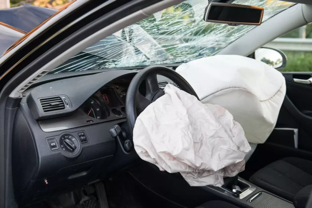 Airbags Takata défectueux : nouvelle campagne de rappel pour Toyota et Mercedes