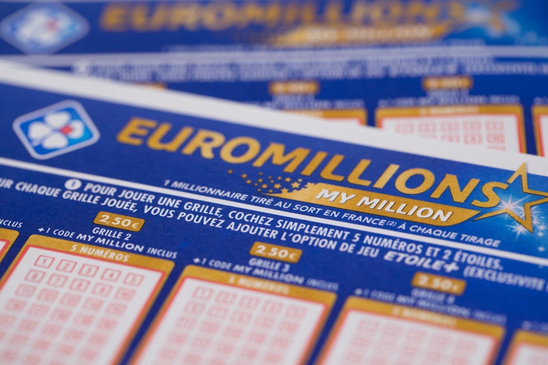 EuroMillions : le gagnant empoche 190 millions d’euros et retourne chez sa maman