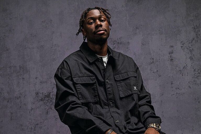 Les Flammes 2025 : Tiakola domine les nominations avant une édition très attendue