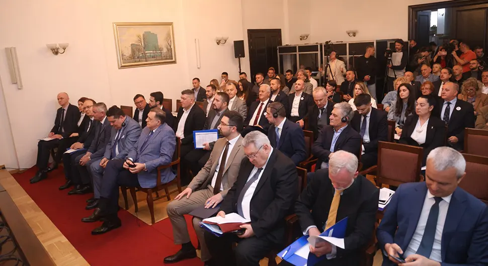 Forum international à Banja Luka avec Dodik: paix, valeurs chrétiennes et souveraineté