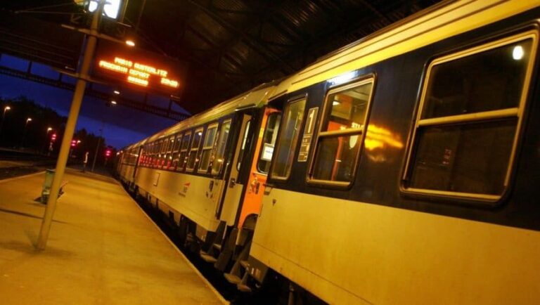 Les "trains de la colère" mobilisent les usagers et élus pour l'avenir du ferroviaire