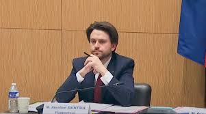 Droits de douane : "On paye les erreurs d’hier", tacle Aurélien Saintoul (LFI)