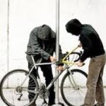 Villefranche-sur-Saône : croyant punir le voleur de son vélo, il renverse un policier