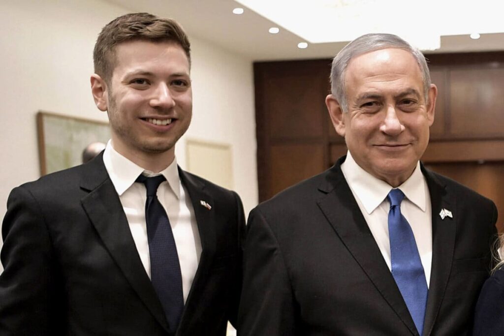 « Va te faire voir!» Le fils de Benjamin Netanyahu tacle Macron sur la reconnaissance d’un État palestinien