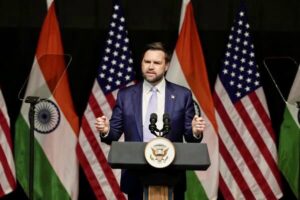 Ukraine : le vice-président américain J.D. Vance presse Moscou et Kiev de négocier un accord