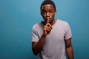 Elle n’avait plus parlé depuis 18 ans : un implant lui redonne enfin la voix