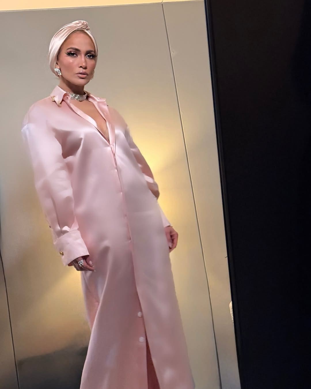 Jennifer Lopez Attire L&Rsquo;Attention Avec Un Look Hollywoodien D&Rsquo;Antan