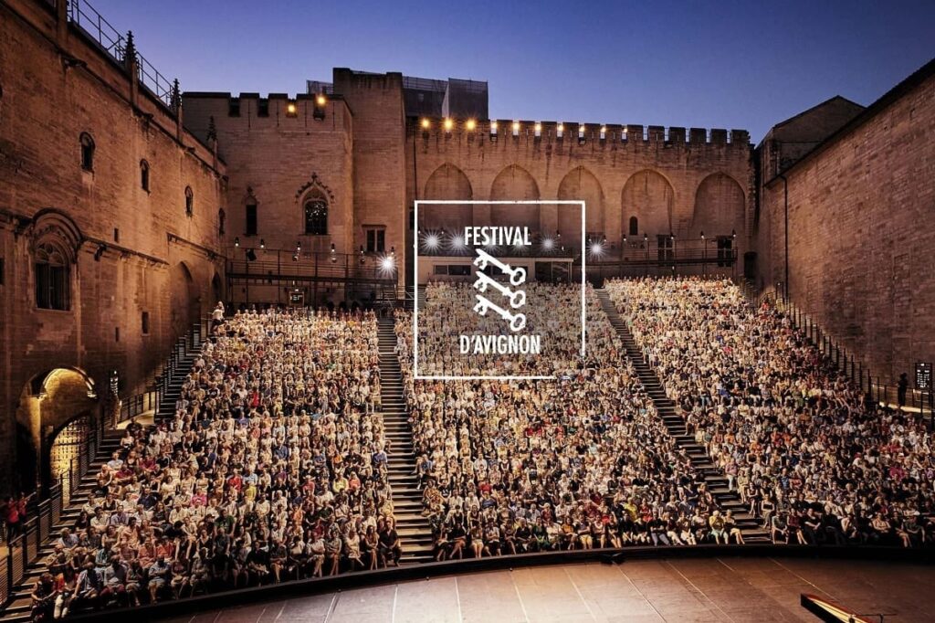 Festival d’Avignon : le numéro 2 sur le départ après des signalements de VSS