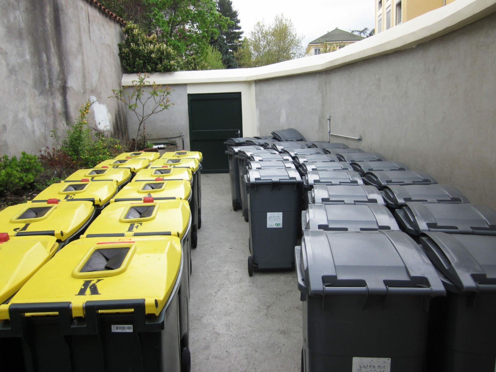 Toulouse : un homme mort dans un local à poubelles, l’enquête vient d’être ouverte
