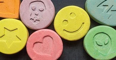 Algérie : 1,65 million de cachets d’ecstasy interceptés, neuf suspects écroués