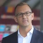 TotalEnergies ouvre son capital à Daniel Kretinsky et scelle une alliance stratégique dans l’électricité