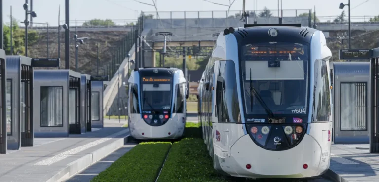 Ile de France : entre la vie et la mort après une agression violente dans le tramway