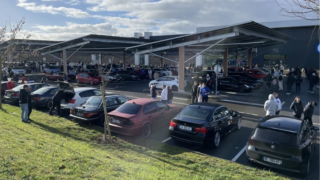 Rassemblement tuning interdit : 115 automobilistes verbalisés en pleine nuit