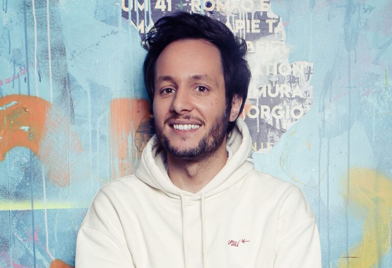 Le chanteur Vianney fait son entrée au musée Grévin