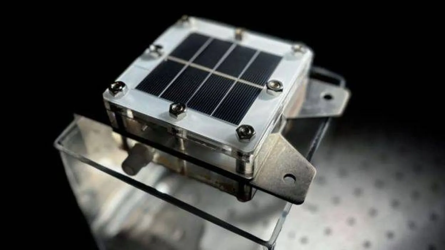 Un dispositif révolutionnaire produit de l’hydrogène vert et de l’eau potable à partir de l’eau de mer et du soleil