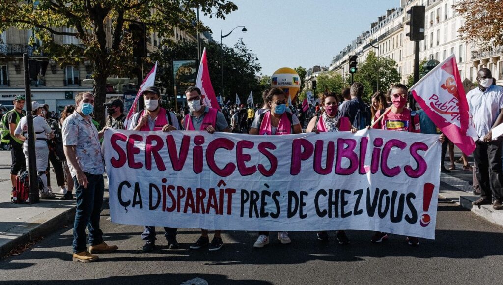 Grève dans la fonction publique : perturbations attendues dans les écoles, crèches et aéroports ce mardi