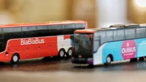 Grève à la SNCF : Flixbus et BlaBlaCar Bus surfent sur la ruée des voyageurs